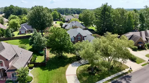View/Area - 127 Dunleith Way, Clinton, MS 39056 photo 1 of 9