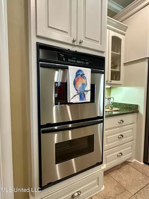 Kitchen - 127 Dunleith Way, Clinton, MS 39056 photo 5 of 9
