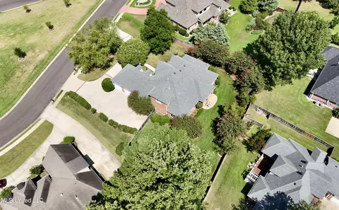 View/Area - 127 Dunleith Way, Clinton, MS 39056 photo 3 of 9