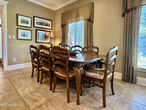 Dining - 127 Dunleith Way, Clinton, MS 39056 photo 4 of 6