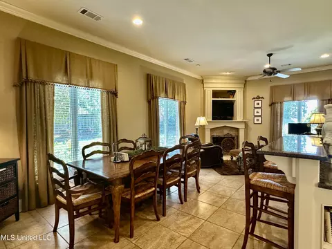 Dining - 127 Dunleith Way, Clinton, MS 39056 photo 5 of 6