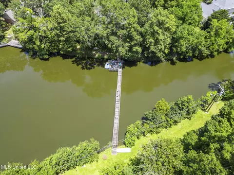 View/Area - 127 Winged Foot Cir, Jackson, MS 39211 photo 5 of 12