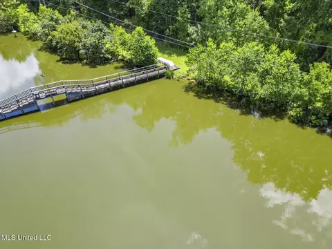 View/Area - 127 Winged Foot Cir, Jackson, MS 39211 photo 11 of 12