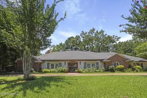 127 Winged Foot Cir, Jackson, MS 39211