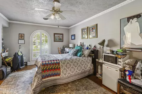 Bedroom - 127 Winged Foot Cir, Jackson, MS 39211 photo 2 of 3