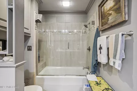 Bath - 127 Winged Foot Cir, Jackson, MS 39211 photo 4 of 6