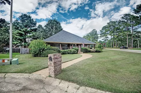 106 Bay Pointe Pl, Brandon, MS 39047 photo 2