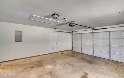 Other - 625 Briars Bnd, Brandon, MS 39042 photo 8 of 10