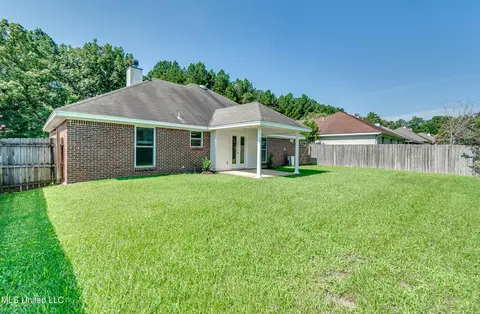 Exterior - 625 Briars Bnd, Brandon, MS 39042 photo 11 of 15