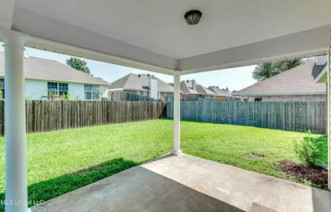 Exterior - 625 Briars Bnd, Brandon, MS 39042 photo 13 of 15