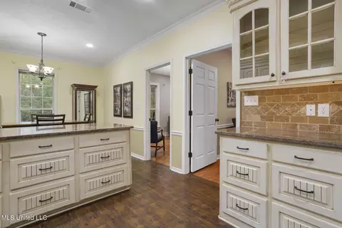 Entry Way - 1629 Kimbell Rd, Terry, MS 39170 photo 2 of 2