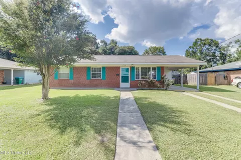 2179 Collins Blvd, Gulfport, MS 39507