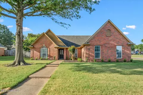 1741 Greencliff Dr, Southaven, MS 38671