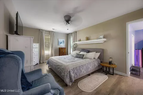 Bedroom - 2985 Nolan Rd, Olive Branch, MS 38654 photo 2 of 3