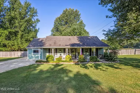 Exterior - 2985 Nolan Rd, Olive Branch, MS 38654 photo 2 of 9