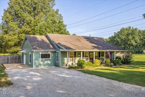 Exterior - 2985 Nolan Rd, Olive Branch, MS 38654 photo 5 of 9