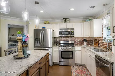 Kitchen - 2985 Nolan Rd, Olive Branch, MS 38654 photo 1 of 1