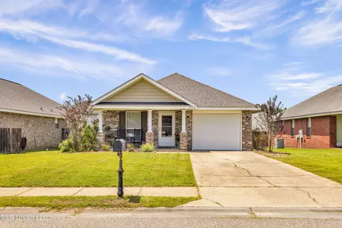 17364 Palm Ridge Dr, Biloxi, MS 39532