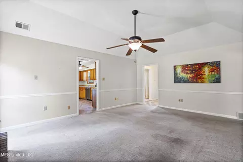 Living - 6671 River Birch Rd, Walls, MS 38680 photo 2 of 2
