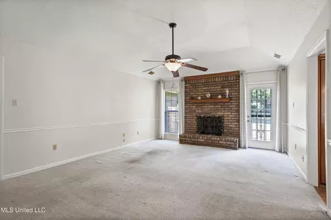 Living - 6671 River Birch Rd, Walls, MS 38680 photo 1 of 2