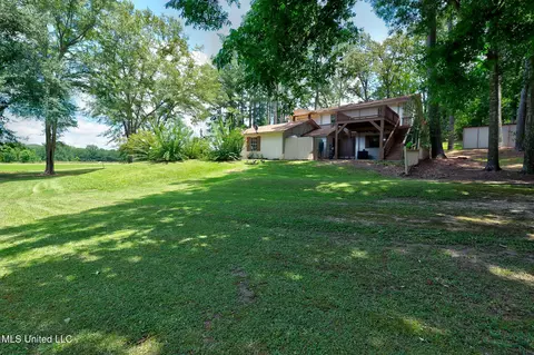 Exterior - 3953 Standing Pine Rd, Carthage, MS 39051 photo 6 of 11