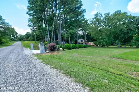 Exterior - 3953 Standing Pine Rd, Carthage, MS 39051 photo 11 of 11