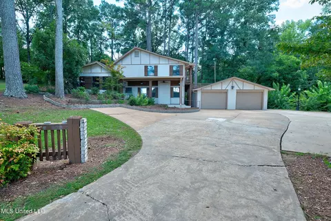 3953 Standing Pine Rd, Carthage, MS 39051