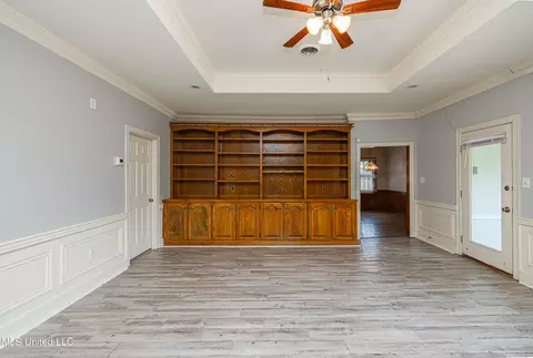 Living - 100 Rolling Meadows Dr, Jackson, MS 39211 photo 3 of 3
