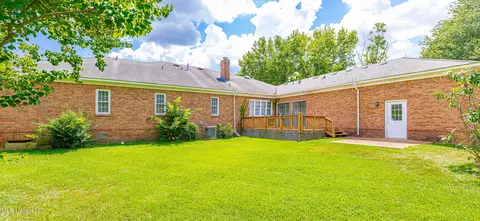 Exterior - 100 Rolling Meadows Dr, Jackson, MS 39211 photo 3 of 8