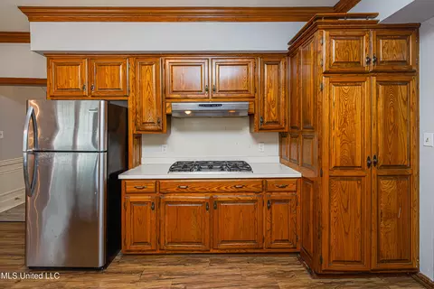 Kitchen - 100 Rolling Meadows Dr, Jackson, MS 39211 photo 4 of 4