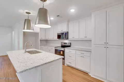 Kitchen - 274 Morrison Rd, Florence, MS 39073 photo 1 of 2