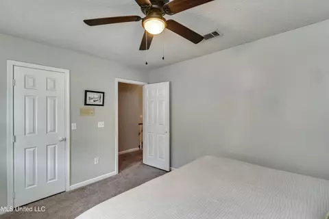 Bedroom - 556 Cliffview Dr, Brandon, MS 39047 photo 2 of 11