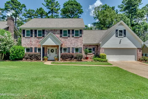 556 Cliffview Dr, Brandon, MS 39047