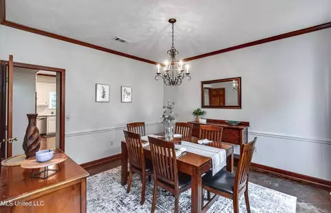Dining - 556 Cliffview Dr, Brandon, MS 39047 photo 2 of 2