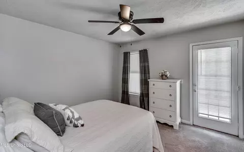 Bedroom - 556 Cliffview Dr, Brandon, MS 39047 photo 7 of 11