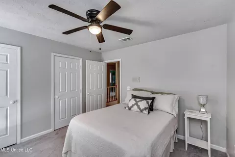 Bedroom - 556 Cliffview Dr, Brandon, MS 39047 photo 8 of 11