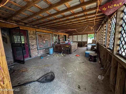 Exterior - 101 Tyler Ln, Sledge, MS 38670 photo 5 of 12