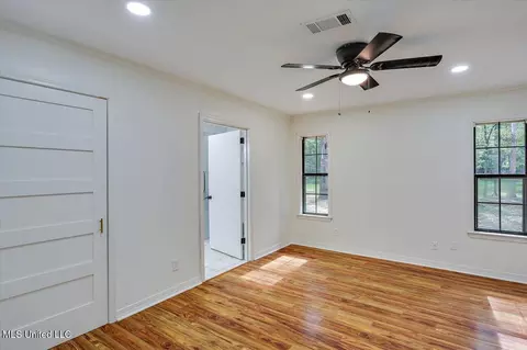 102 Hickory St, Brandon, MS 39042 photo 15