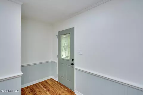 102 Hickory St, Brandon, MS 39042 photo 5