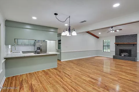 102 Hickory St, Brandon, MS 39042 photo 13
