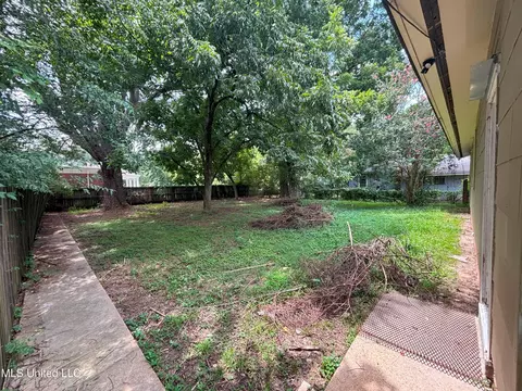 Exterior - 335 Cummins St, Jackson, MS 39204 photo 2 of 2