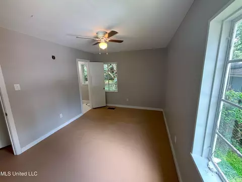 Bedroom - 335 Cummins St, Jackson, MS 39204 photo 2 of 4