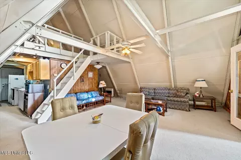 Dining - 5210 Waikiki Cv, Hernando, MS 38632 photo 1 of 1