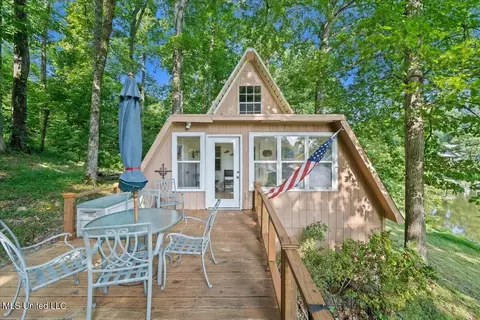 5210 Waikiki Cv, Hernando, MS 38632
