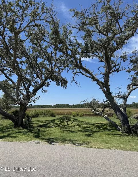 lot22 Belle Fontaine Dr, Ocean Springs, MS 39564