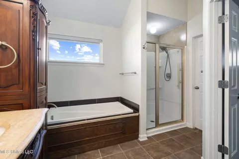 Bath - 7232 Maple Grove Rd, Olive Branch, MS 38654 photo 1 of 2