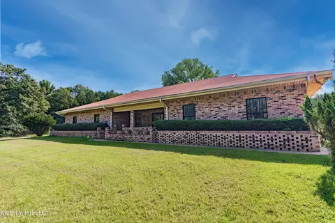 Exterior - 5232 Old Byram Rd, Byram, MS 39272 photo 4 of 18