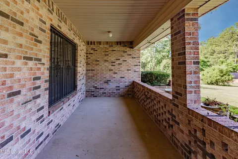 Exterior - 5232 Old Byram Rd, Byram, MS 39272 photo 8 of 18