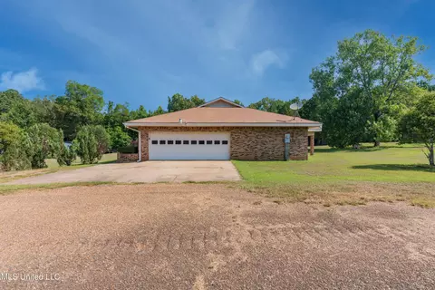 Exterior - 5232 Old Byram Rd, Byram, MS 39272 photo 5 of 18