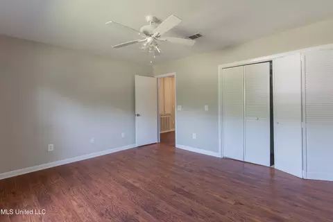 Bedroom - 5232 Old Byram Rd, Byram, MS 39272 photo 4 of 4